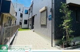 エントランス　お部屋探しはタウンハウジングへ♪