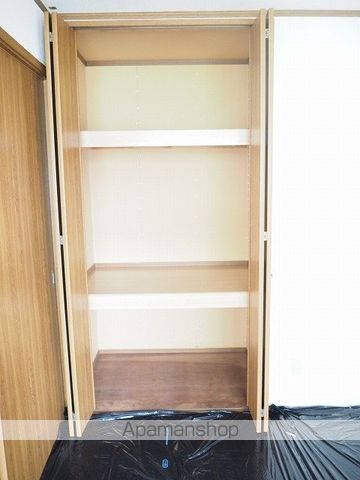 クレストール24Cの内装写真