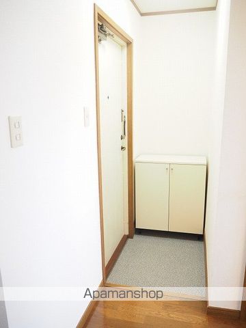 クレストール24Cの玄関写真