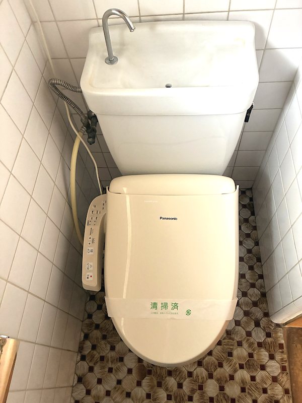 今泉松下貸家のトイレ写真