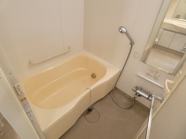 バス・シャワールーム　バス※別部屋参考写真