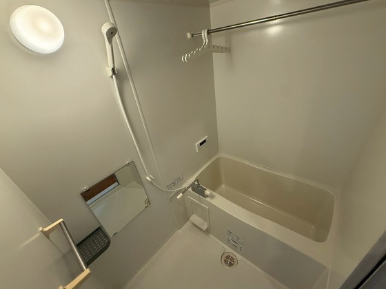 バス・シャワールーム　※別部屋の写真です