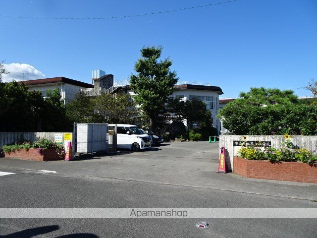 小学校　島田第一小学校（小学校）まで698m