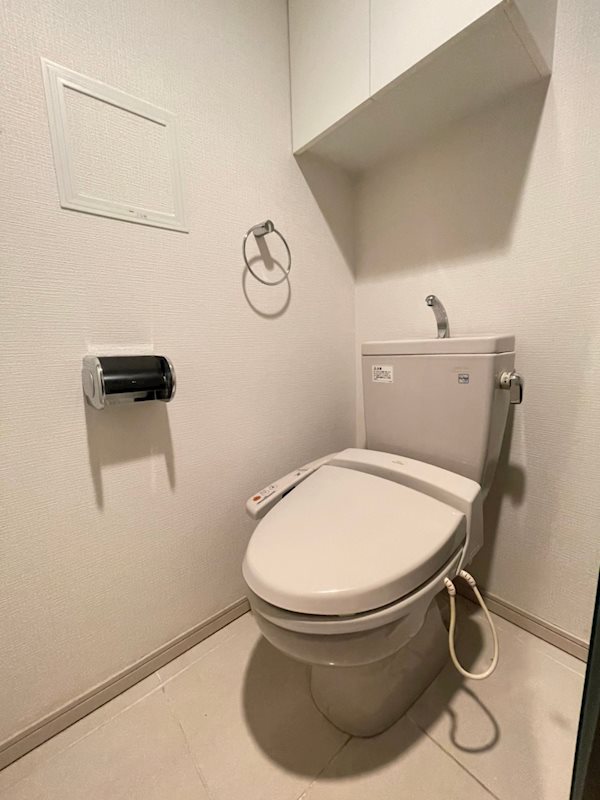 地下鉄長堀鶴見緑地線 松屋町駅 徒歩7分 12階建 築20年のトイレ写真