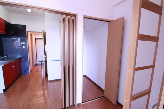 収納　※別部屋の写真です