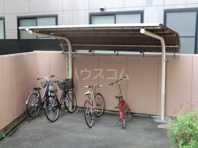 メゾン山崎川の外観写真