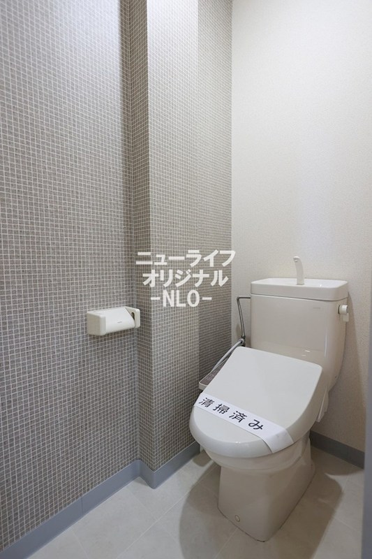 トイレ　トイレには快適な温水洗浄便座付