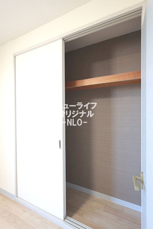 収納　奥行きのある収納スペースで荷物もたくさん入ります