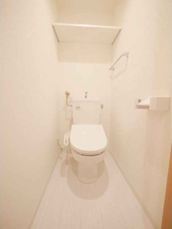札幌市電 静修学園前駅 徒歩3分 4階建 築5年のトイレ写真