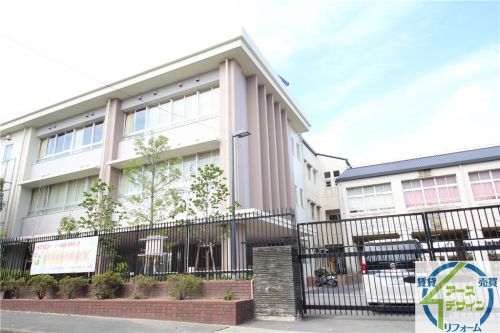 小学校　神戸市立伊川谷小学校（小学校）まで587m