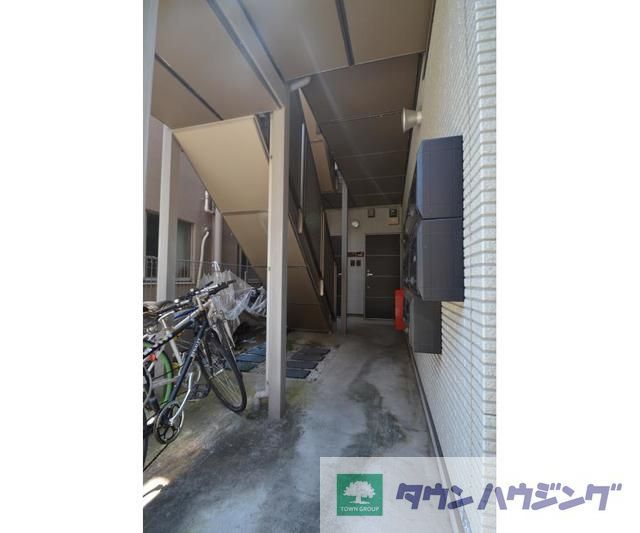 ＪＲ山手線 駒込駅 徒歩6分 3階建 築18年の外観写真