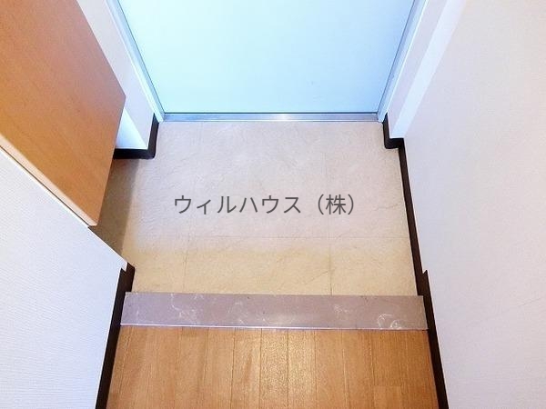 玄関　シューズボックスあり！