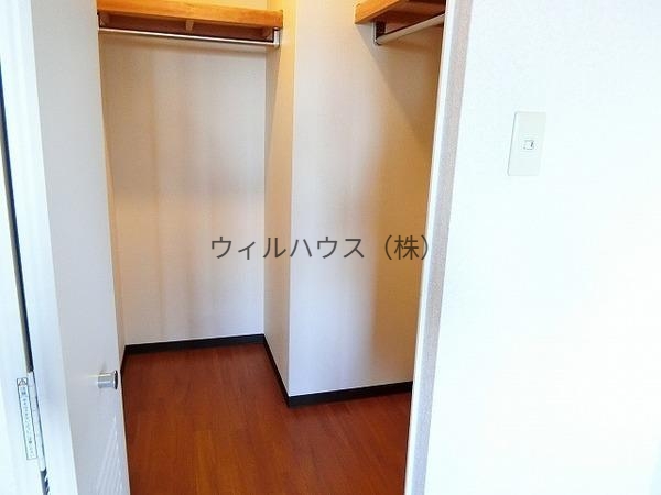 収納　ウォークインクローゼット！