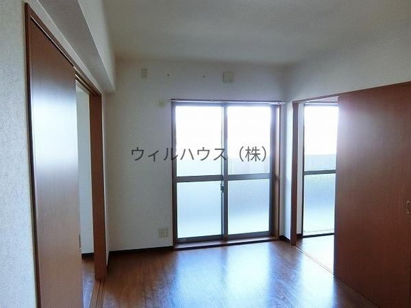 その他部屋・スペース　明るい洋室！