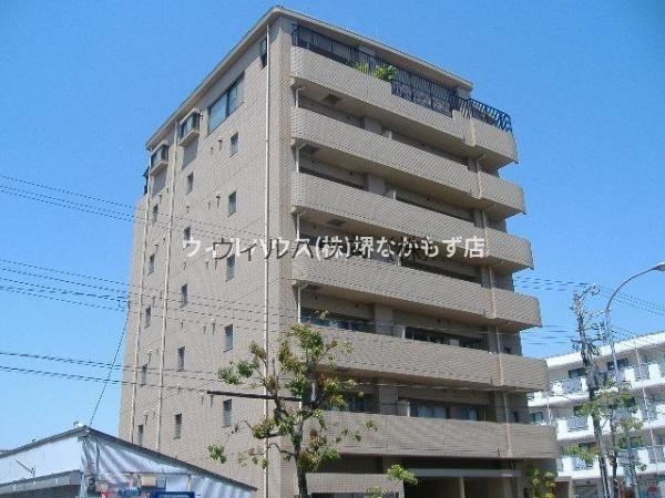 建物外観　鉄筋コンクリート造！