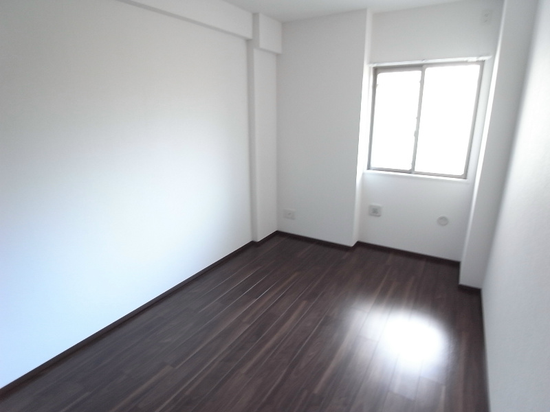 その他部屋・スペース　落ち着いたお部屋の色ですよ。