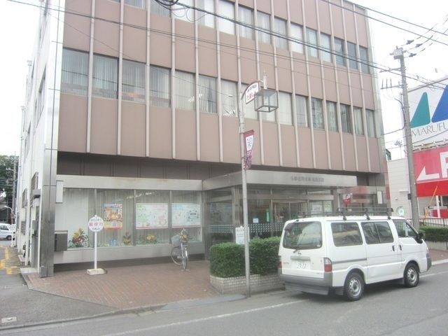 銀行　多摩信用金庫昭島支店（銀行）まで302m