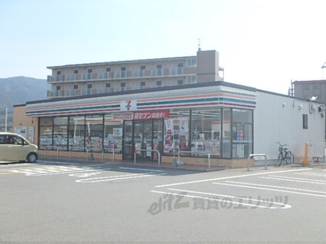 コンビニ　セブンイレブン湖南三雲店（コンビニ）まで750m