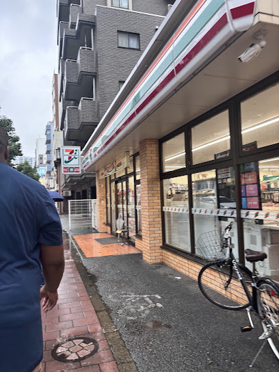 コンビニ　セブンイレブン 大田区大森北2丁目店（コンビニ）まで228m