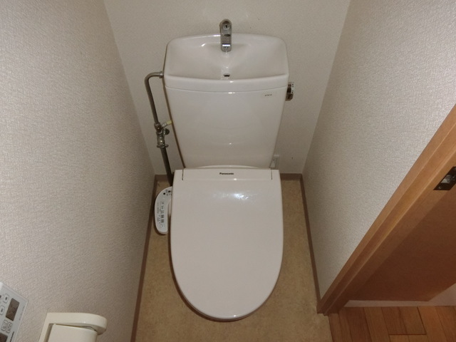 東京メトロ丸ノ内線 新中野駅 徒歩4分 12階建 築29年のトイレ写真