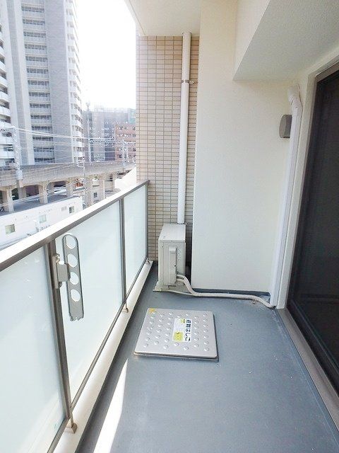 バルコニー　★洗濯物がよく乾きそうです★