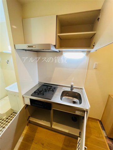 キッチン　同一仕様・別部屋参考写真