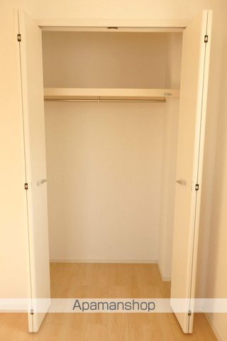 クローバー下平川IIIの内装写真