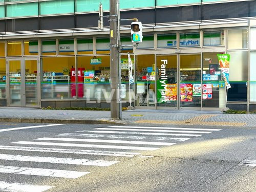 コンビニ　ファミリーマート 錦二丁目店（コンビニ）まで67m