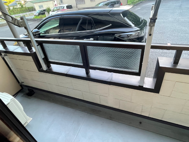 バルコニー　同じ建物の別のお部屋の写真です。