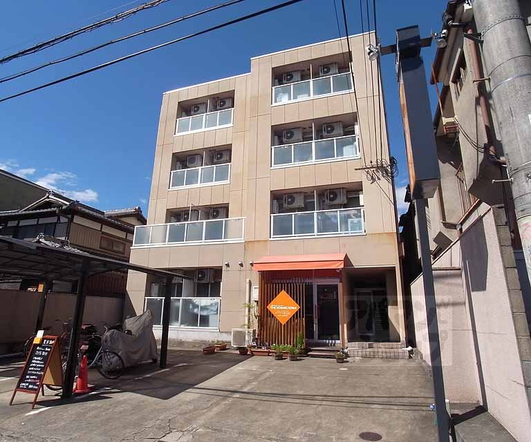 エムズ太秦の外観写真