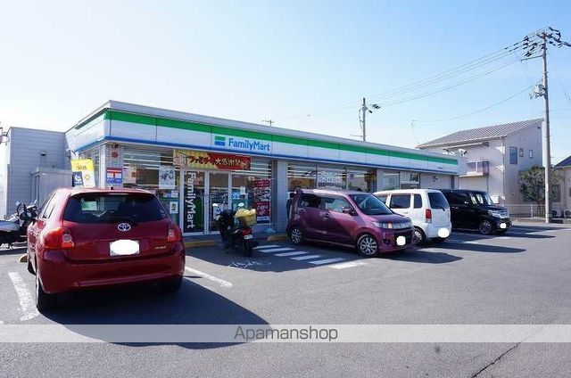 コンビニ　ファミリーマート（コンビニ）まで1441m