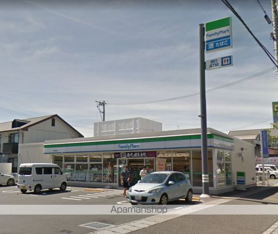 コンビニ　ファミリーマート青江店（コンビニ）まで351m