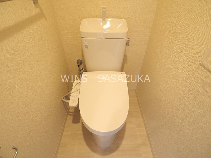 京王新線 幡ケ谷駅 徒歩2分 14階建 築19年のトイレ写真