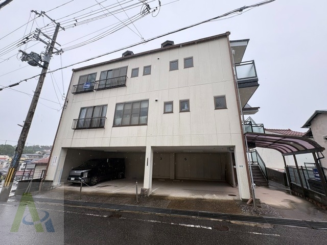 上池田1丁目マンションの外観写真