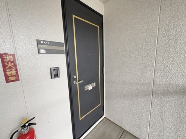 ロワジール I番館の玄関写真