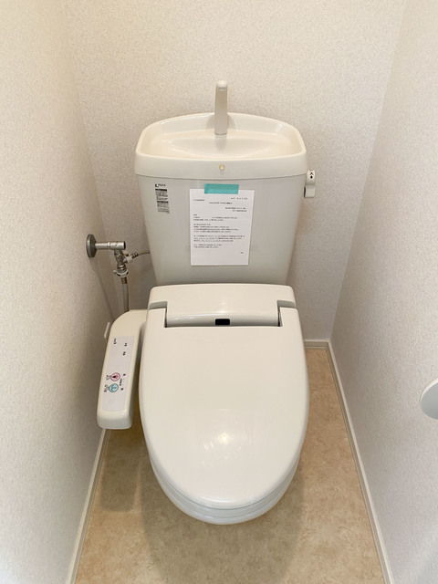 プラティーク・エフのトイレ写真