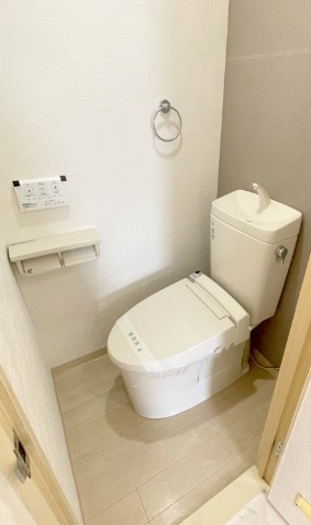 地下鉄谷町線 都島駅 徒歩8分 4階建 築43年のトイレ写真