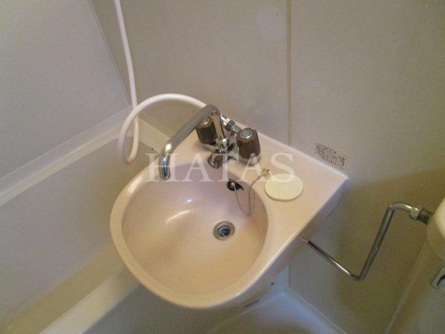 洗面設備　同物件別部屋のお写真です。