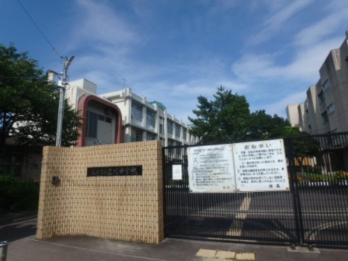 中学校　尼崎市立立花中学校（中学校）まで190m
