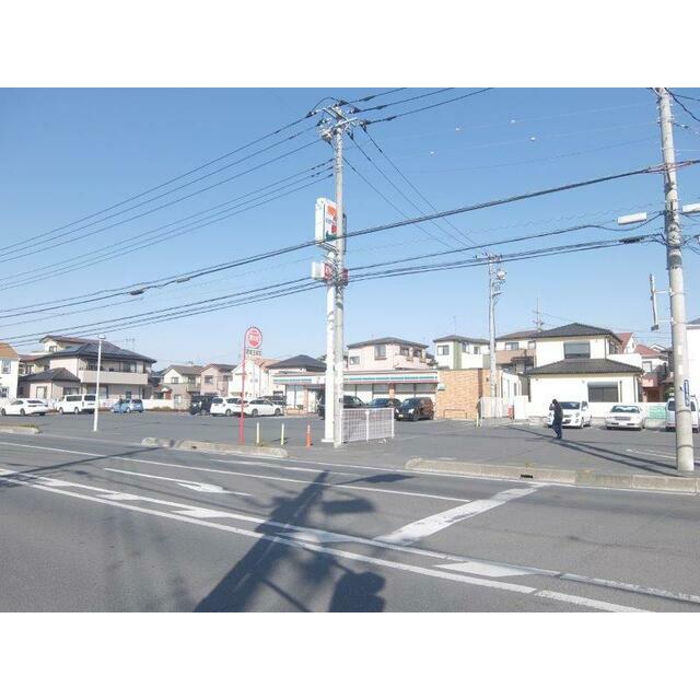 コンビニ　セブンイレブン東越谷９丁目店（コンビニ）まで240m