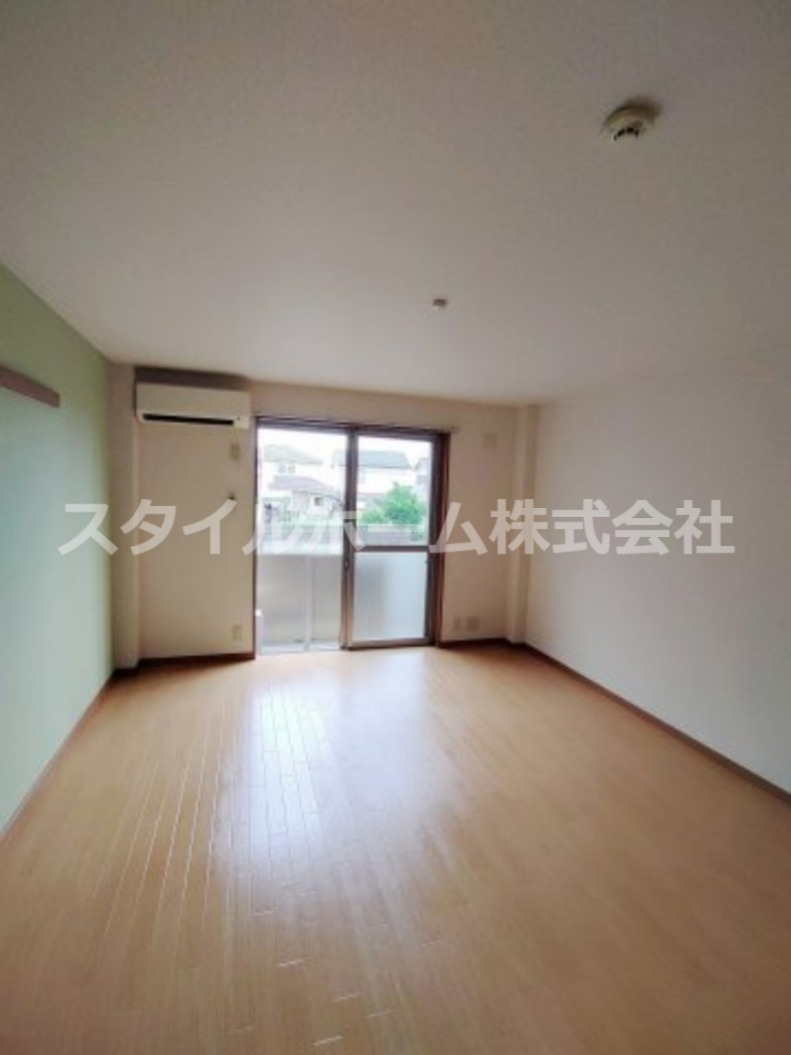 居室・リビング　別部屋写真