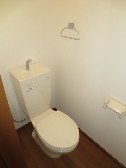 クレッセント上星川IIのトイレ写真