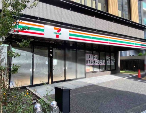 コンビニ　セブンイレブンヴィアイン赤坂店（コンビニ）まで93m