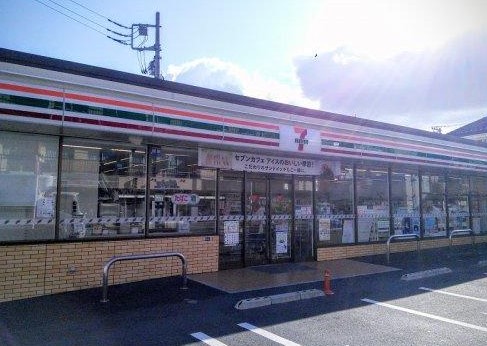 コンビニ　セブンイレブン 横浜日吉本町4丁目店（コンビニ）まで422m