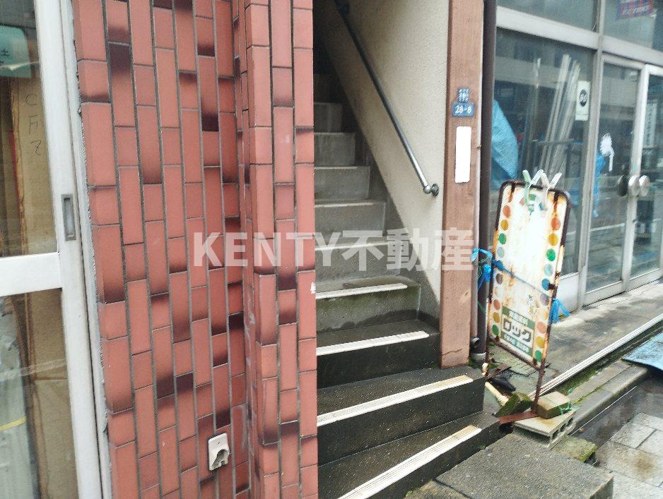 エントランス　建物の内部です