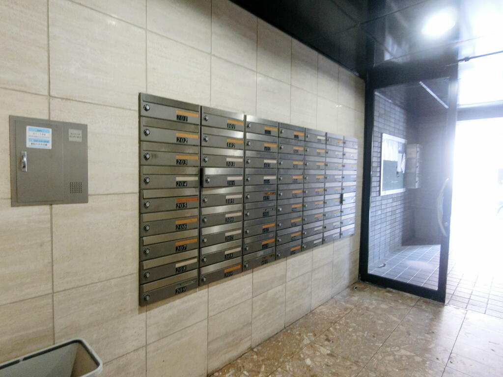 広島電鉄江波線 舟入本町駅 徒歩3分 8階建 築36年の外観写真