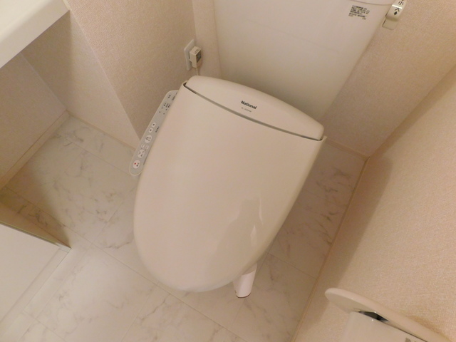 京王線 北野駅 徒歩8分 2階建 築19年のトイレ写真