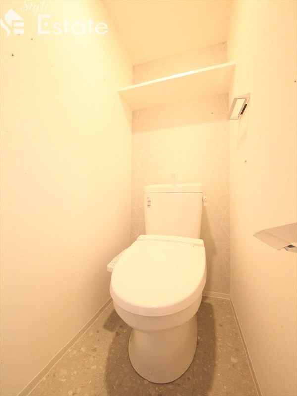 地下鉄名城線 志賀本通駅 徒歩4分 15階建 築1年のトイレ写真