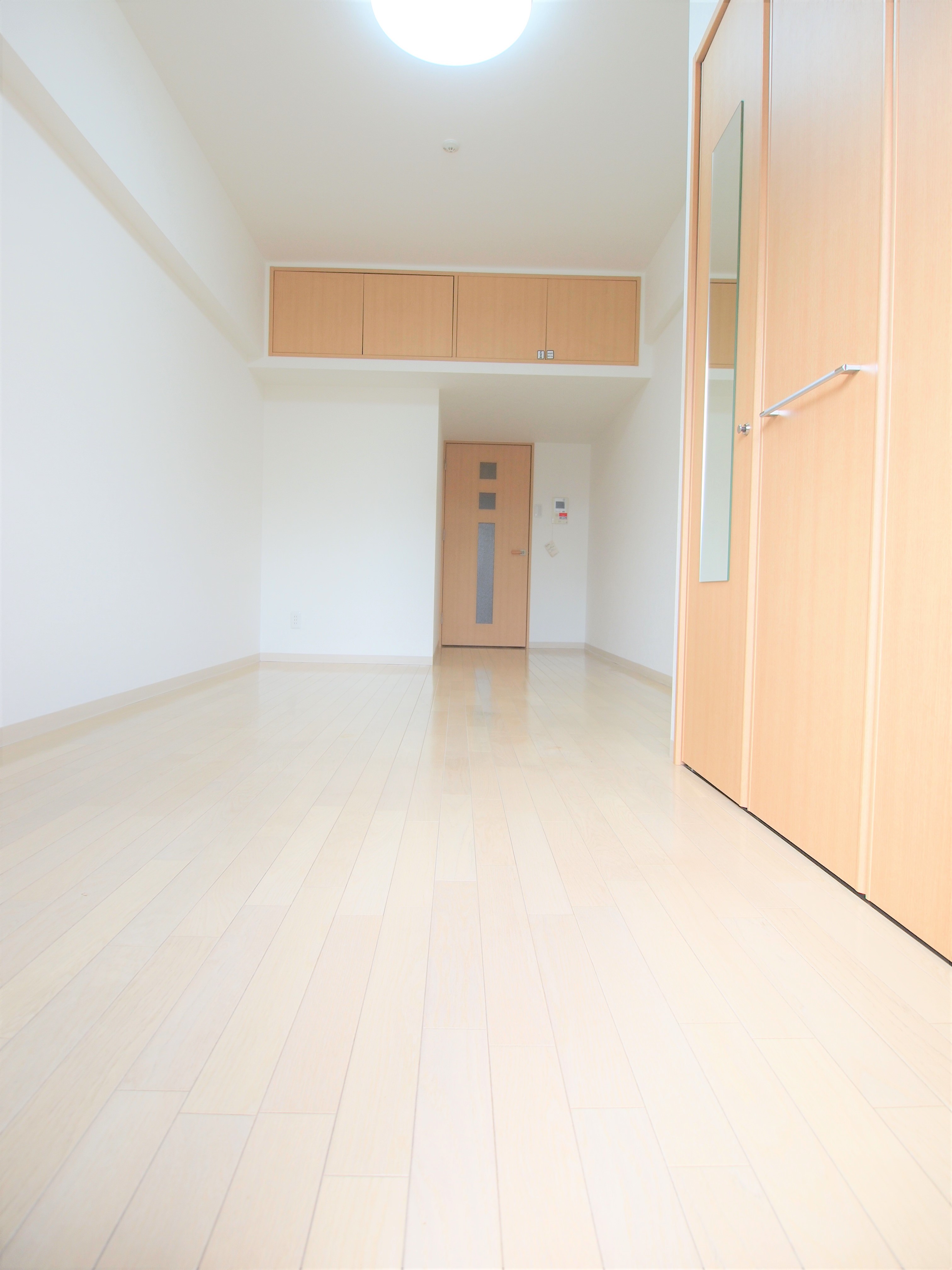 No.65 ORIENT CROSSING TOWERの居間写真