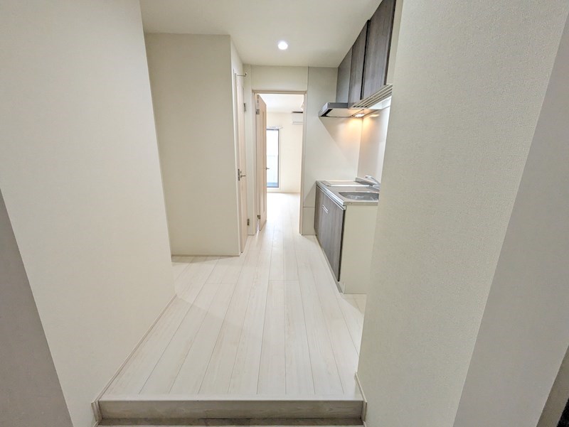 フジパレス阪急園田WEST3番館の玄関写真